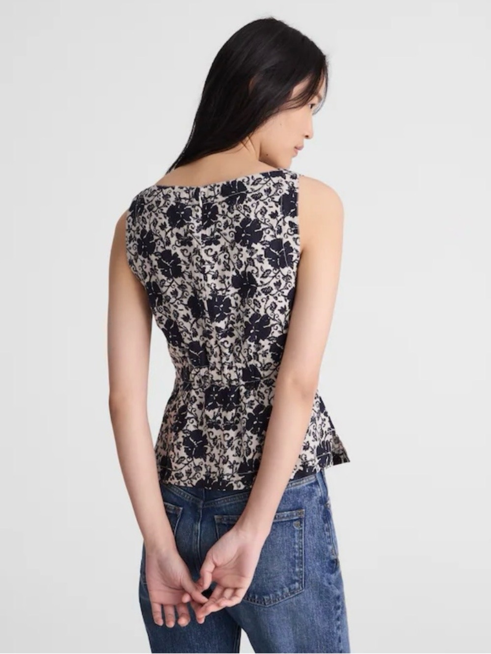 Madewell Cinched Boatneck sleeveless Linen Top - Picture 3 of 8